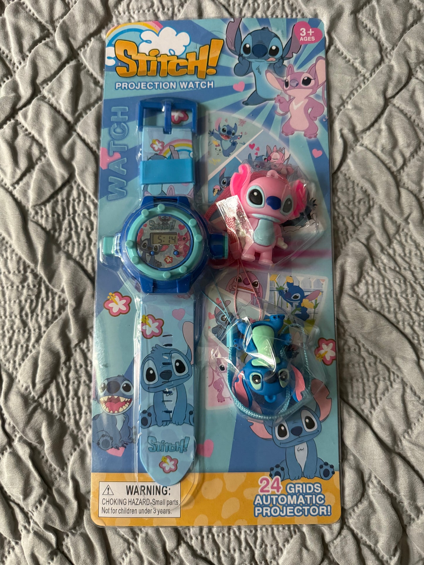 Stitch Children's Projector Watch With keychain - Cartoon Stitch Anime - Girls/Boys - Flash Electronic kid Toy - Perfect Stocking Filler For Christmas - Birthday Gift