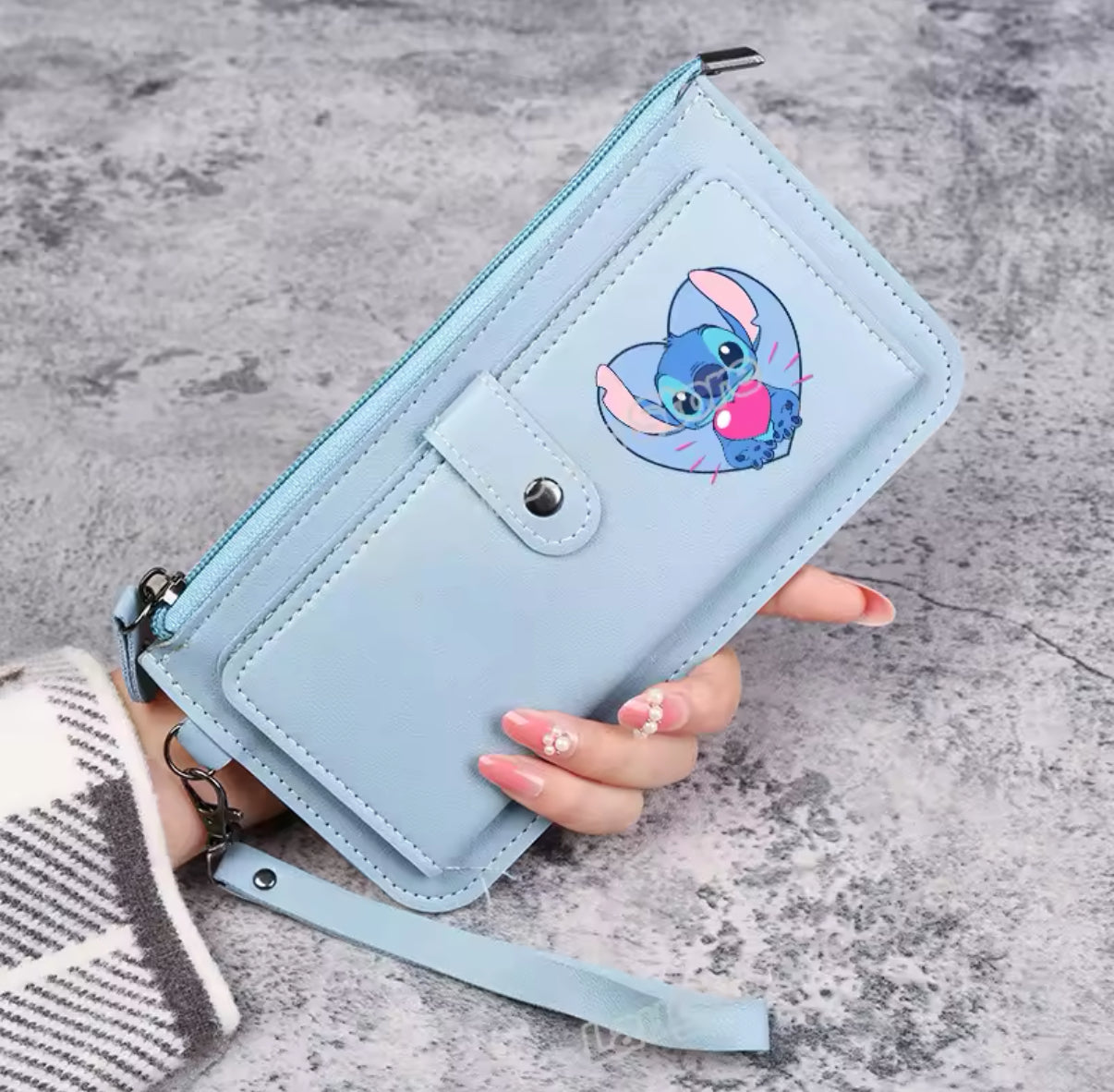 Stitch Women's / Girls Wallet - Fashion Cartoon Stich Coin
Purse - Lady Long Cute Anime Purse - Handbags Clutch Purse - Cards Holder - Perfect Christmas / Birthday Gift
