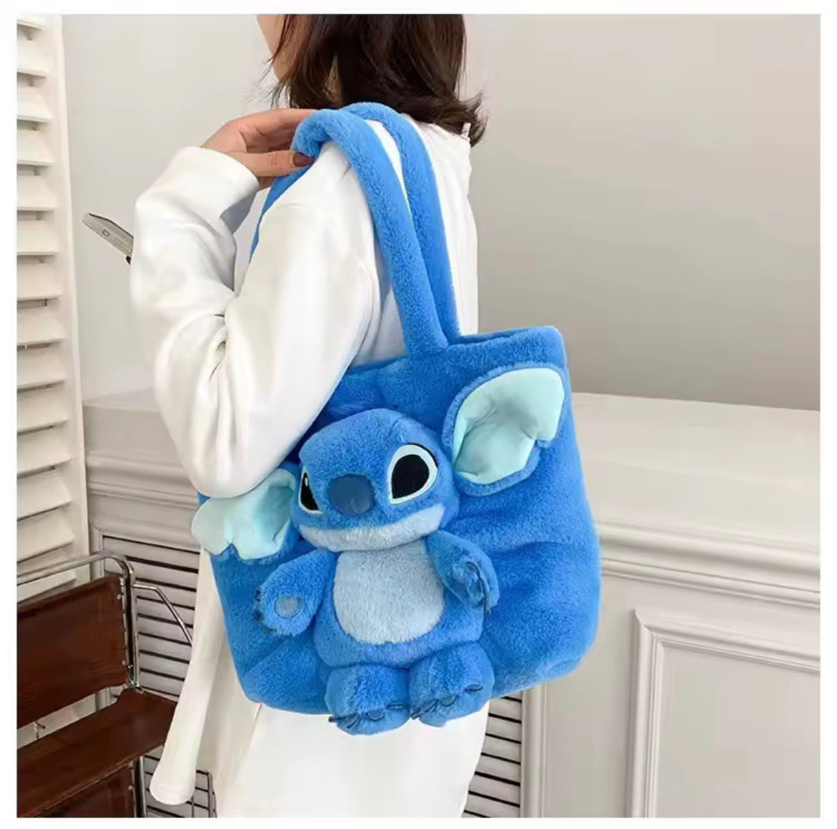 Stitch Cartoon Plush Handbag Casual All-match Crossbody
Bag Portable Anime Satchel Tote Fashion Bag - School / Travel - Kawaii - Perfect Christmas / Birthday Gift -
35x28x12cm