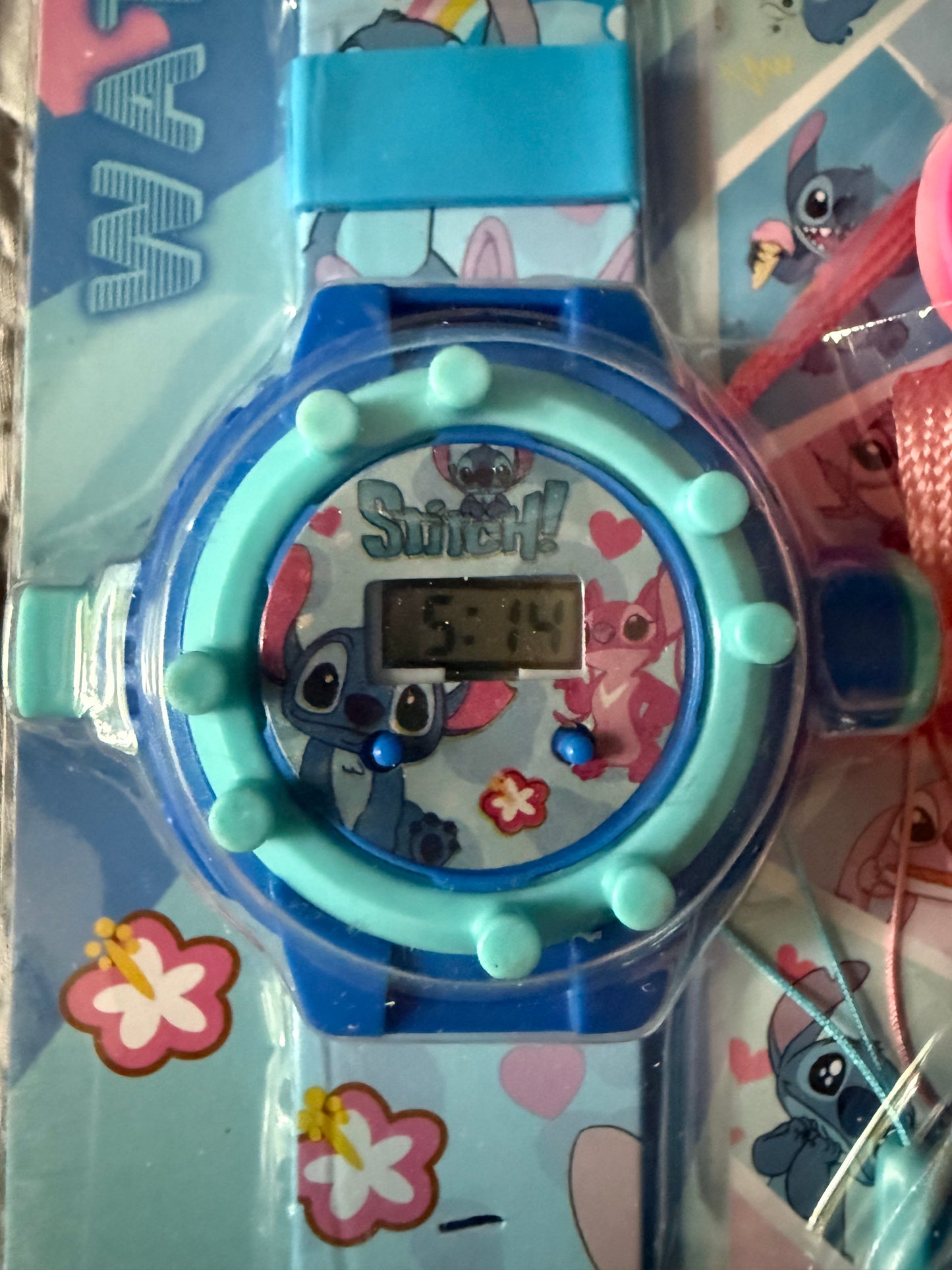 Stitch Children's Projector Watch With keychain - Cartoon Stitch Anime - Girls/Boys - Flash Electronic kid Toy - Perfect Stocking Filler For Christmas - Birthday Gift