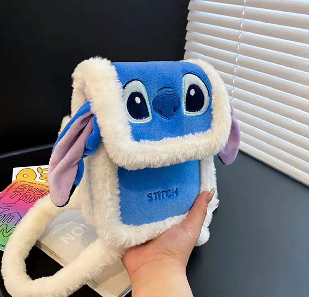 Stitch Anime Plush Crossbody Bag - Cartoon Phone Bag
Satchel - Key Coin Storage Bag Fashion Handbag - Perfect Christmas or Birthday Gift - Great For School / Travel