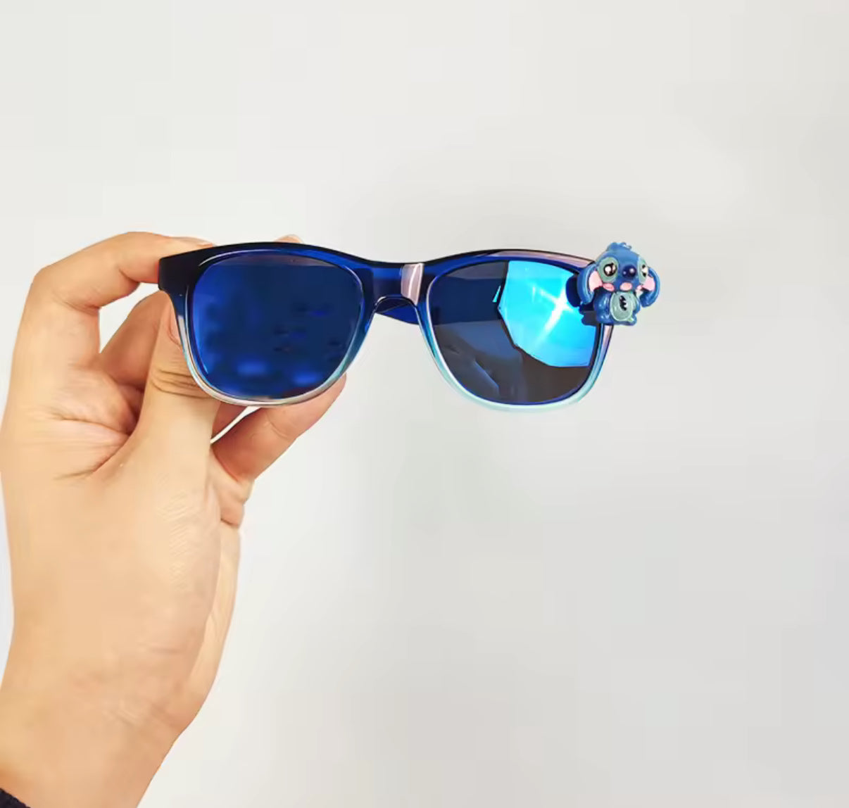Stitch Anime / Cartoon Sunglasses - Cute Cartoon Stitch
Y2K Polarized Soft Sunglasses UV400 Anti-UVA UVB
Outdoor Goggles - Perfect Gift For Both Boys & Girls