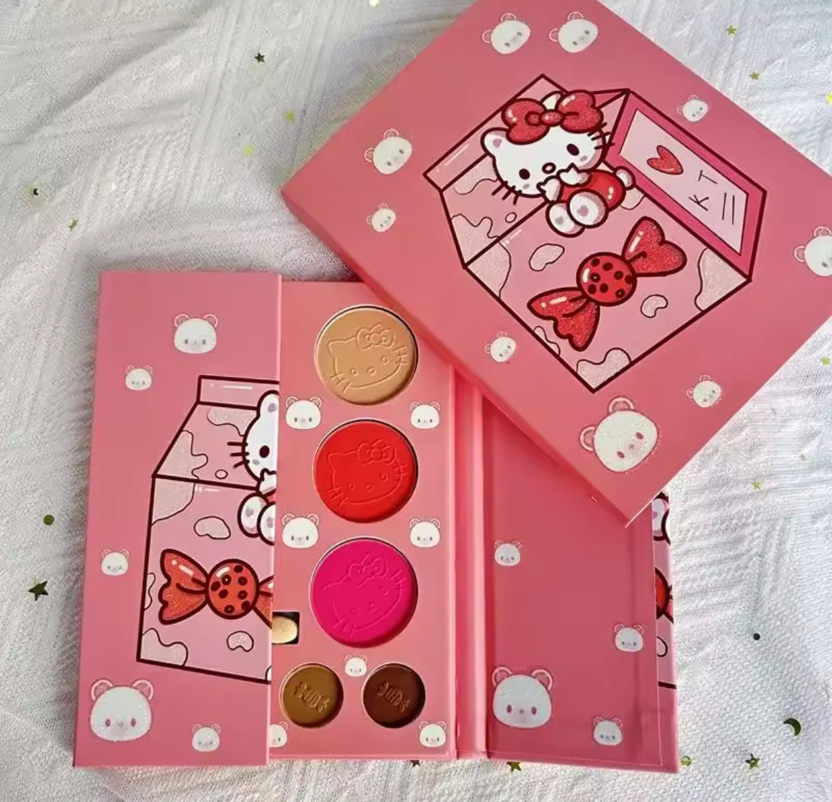 Cute Hello Kitty Eyeshadow Palette Cartoon Child Eyeshadow Matte Blush 3-in-1 Highlight Eyeshadow Palette 15 Colours**