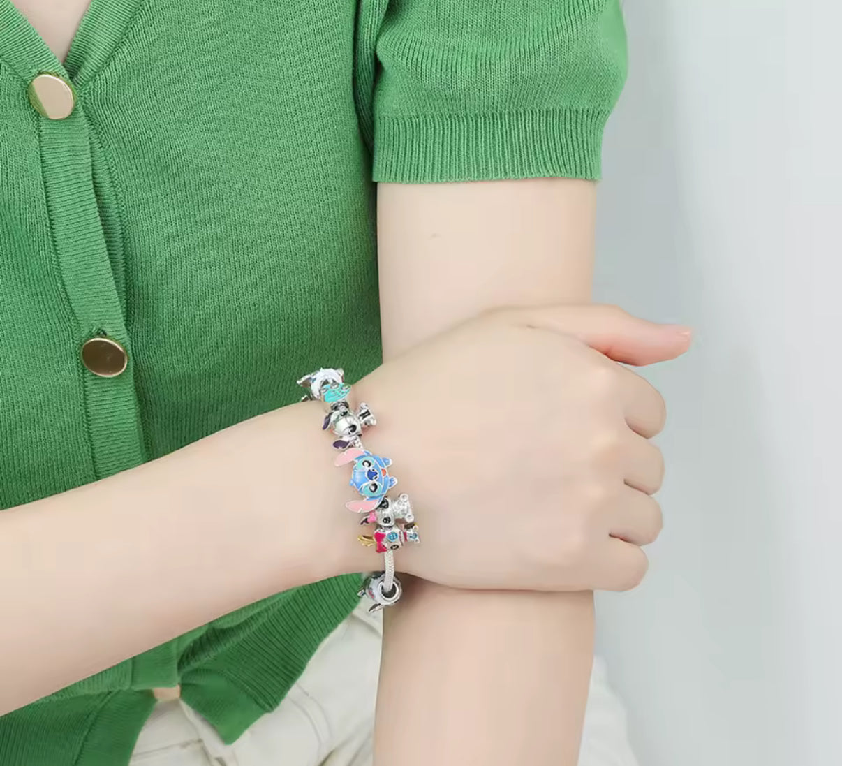 Disney Stitch Charm Metal Rope Bracelet - Anime /Cartoon - Stitch Inspired Silver Coloured Metal Bracelet DIY Pendants Bracelet For Women & Girls - Jewellery Gifts - 9 Charms - Bracelet Length Available in 17cm, 19cm, 21cm