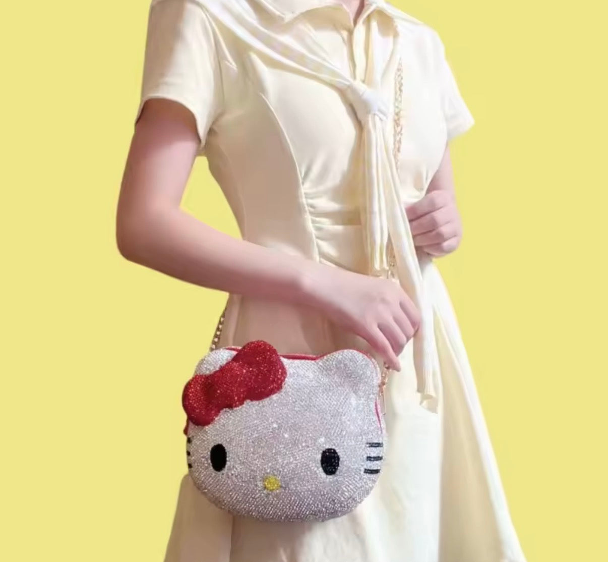 Hot Hello Kitty Diamante Bag Anime Cute Girl Y2K Style - Hardshell Chain Crossbody Bag - Versatile Use - Perfect Gift
