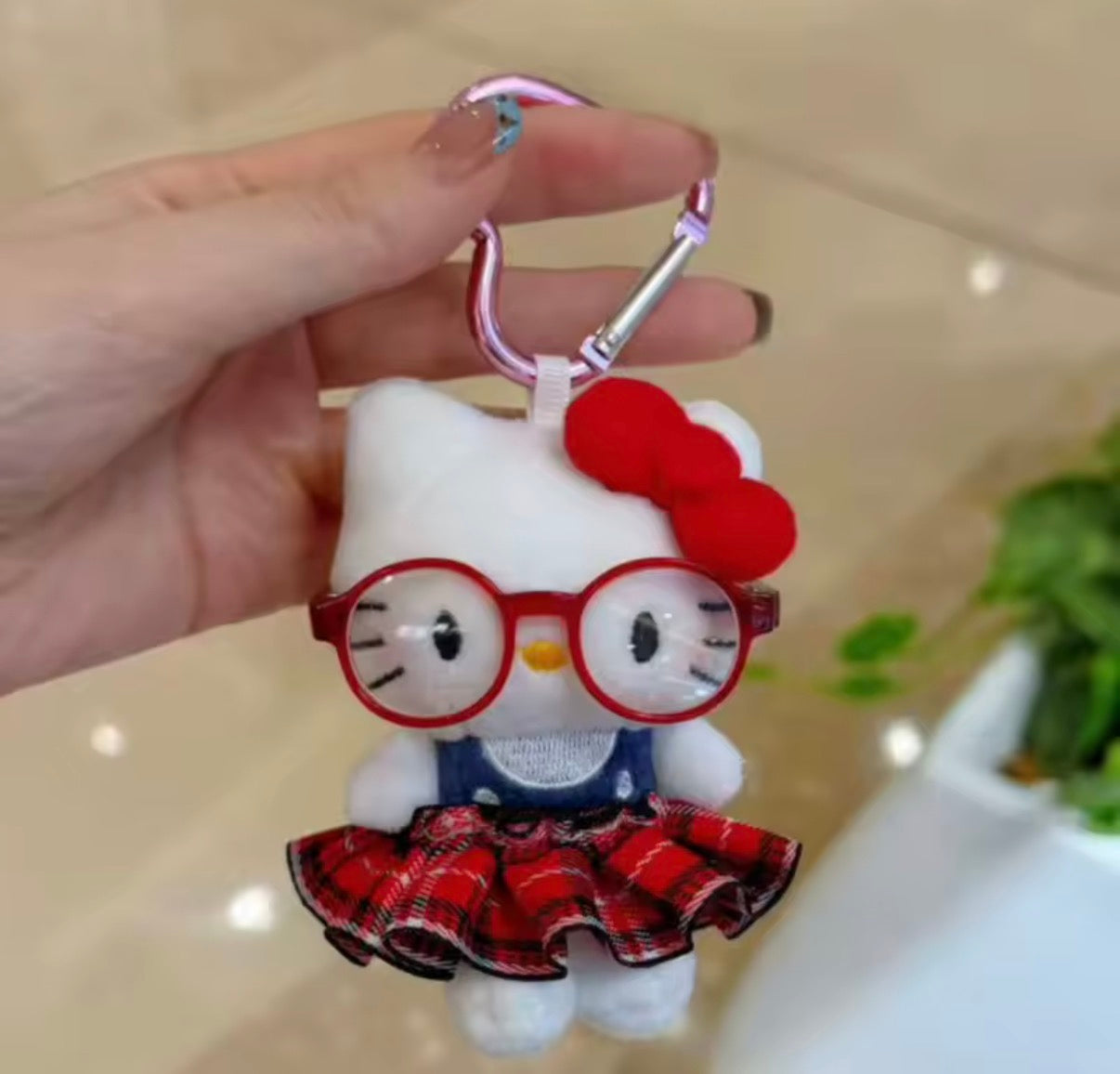 Sanrio Hello Kitty Kawaii Super Cute With Glasses - Bag Cartoon Cute Plush Doll Keychain -  Christmas / Birthday Gift