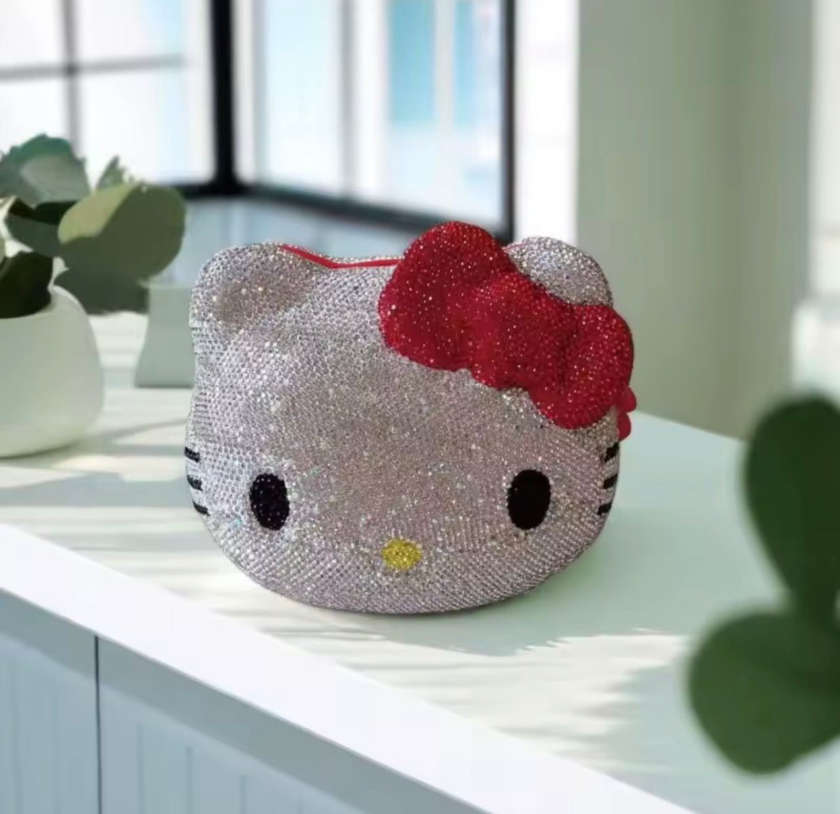 Hot Hello Kitty Diamante Bag Anime Cute Girl Y2K Style - Hardshell Chain Crossbody Bag - Versatile Use - Perfect Gift