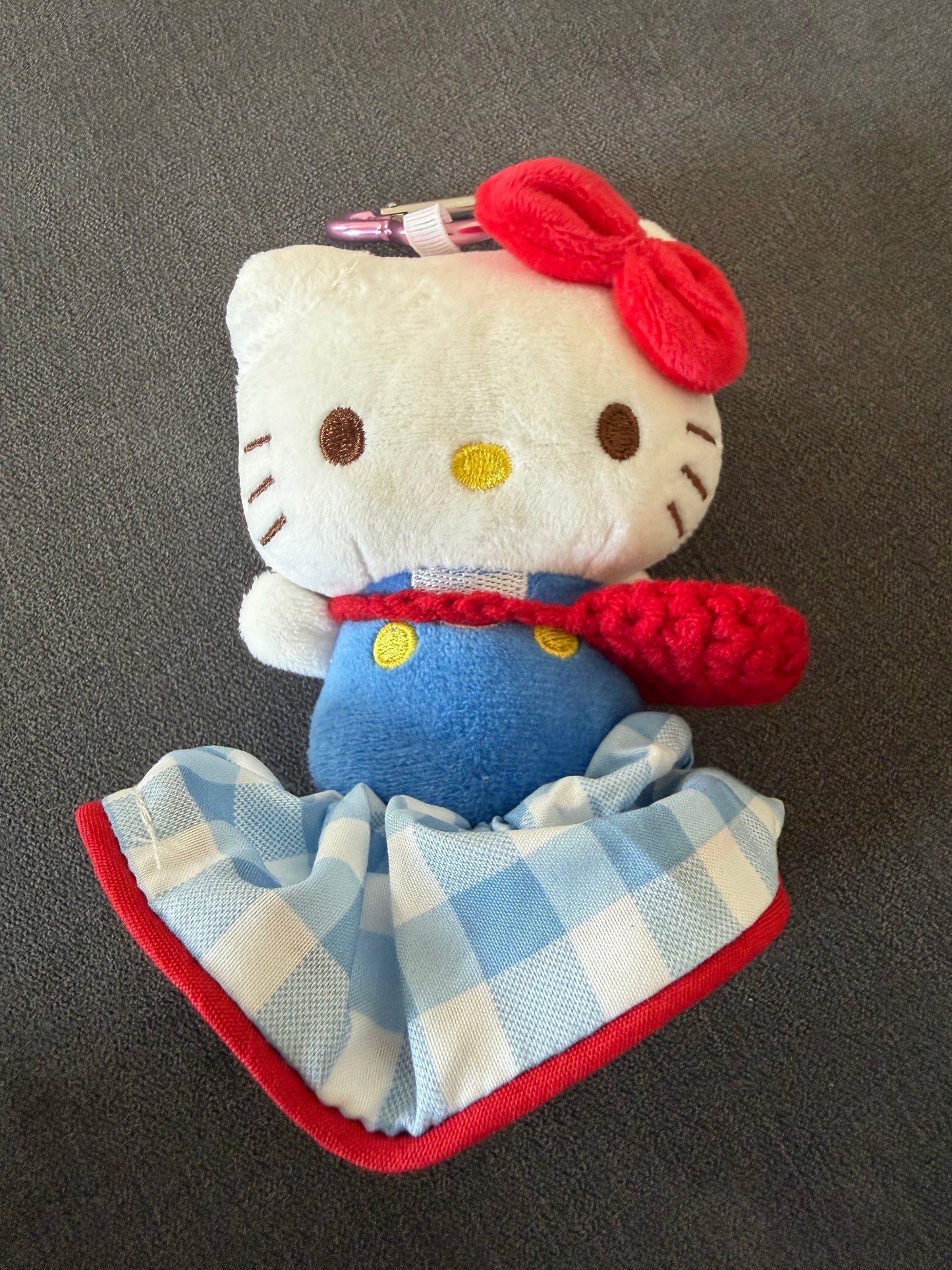 15cm Sanrio Hello Kitty Stuffed Toy Pendant Cute Plush Toys Keyring Keychain - 10 Different Designs